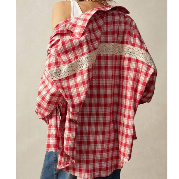 Boho Plaid Floral Print Eyelet Heart Pockets Button Down Shirt - Picture 2 of 6